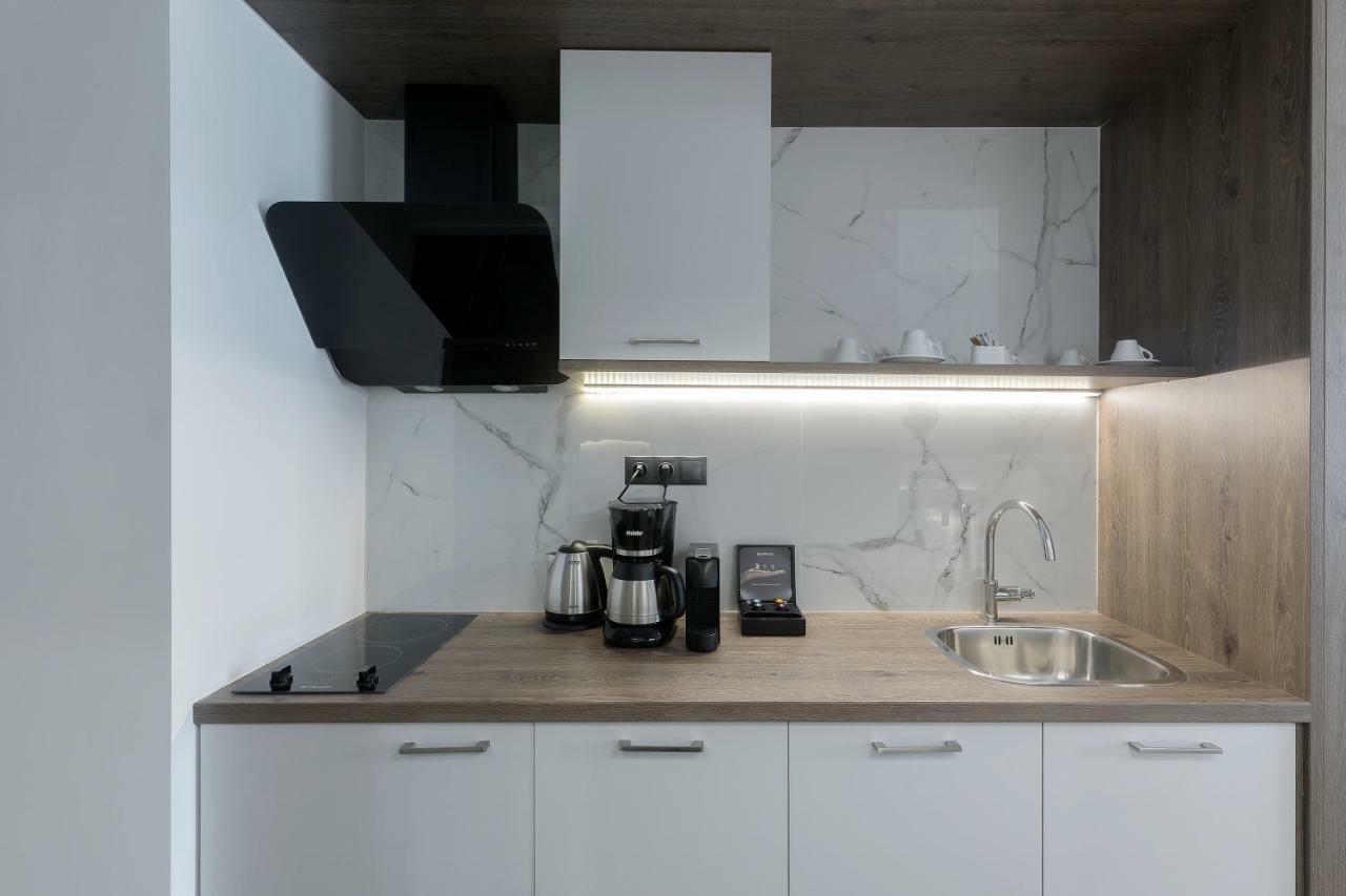Philosofia Athens Suites Экстерьер фото