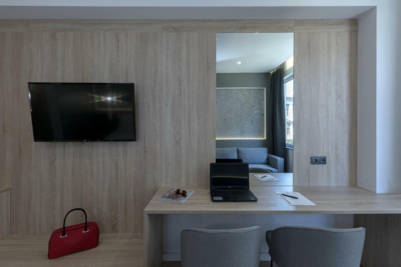 Philosofia Athens Suites Экстерьер фото